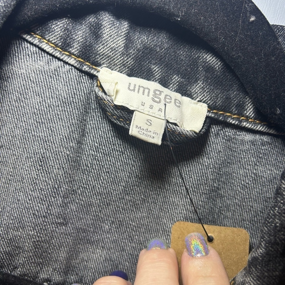 Umgee destructed Jean jacket, small, new! - Picture 4 of 8